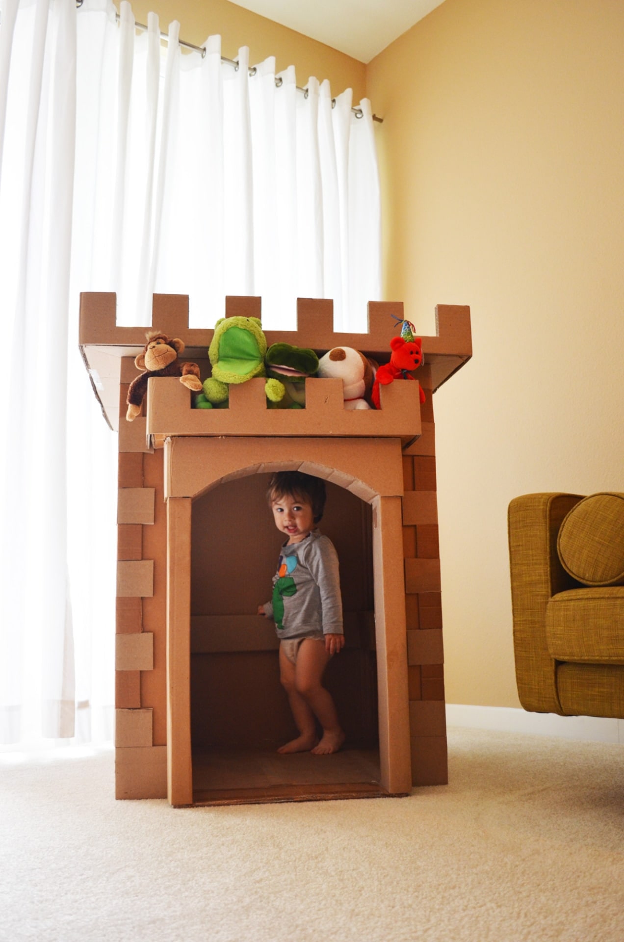 Cardboard Castle Construction Fun | Brandon Tran